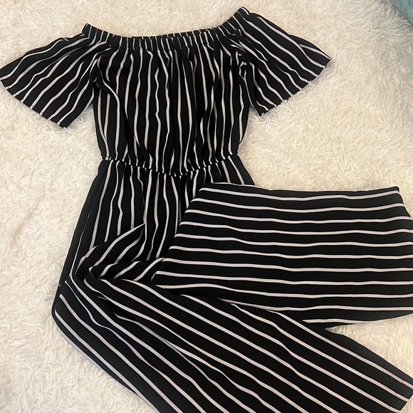 Ambiance striped jumpsuit size:Small - Picture 1 of 1